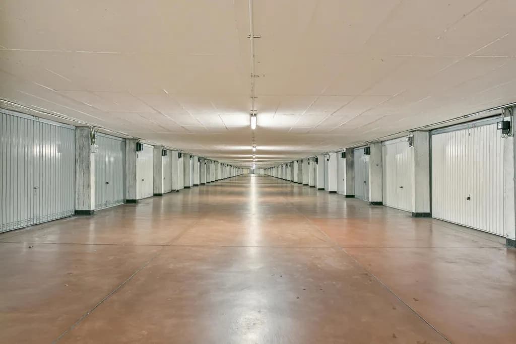 House SALE à & Sint.
