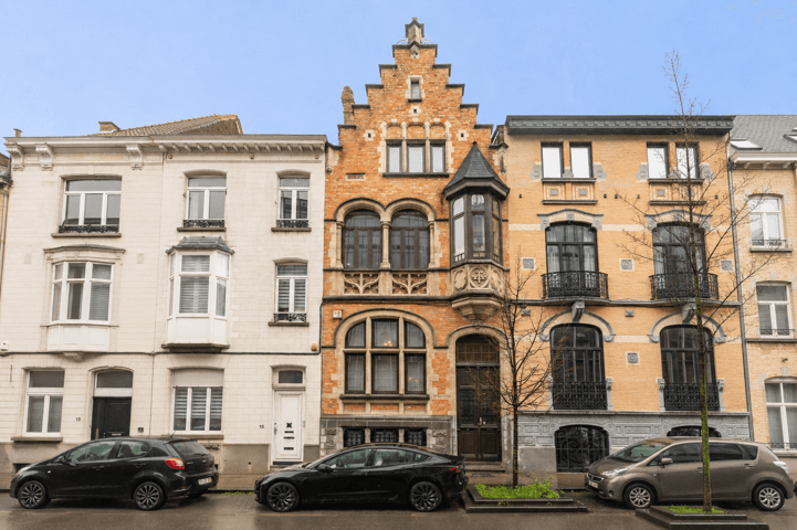 House SALE à Etterbeek